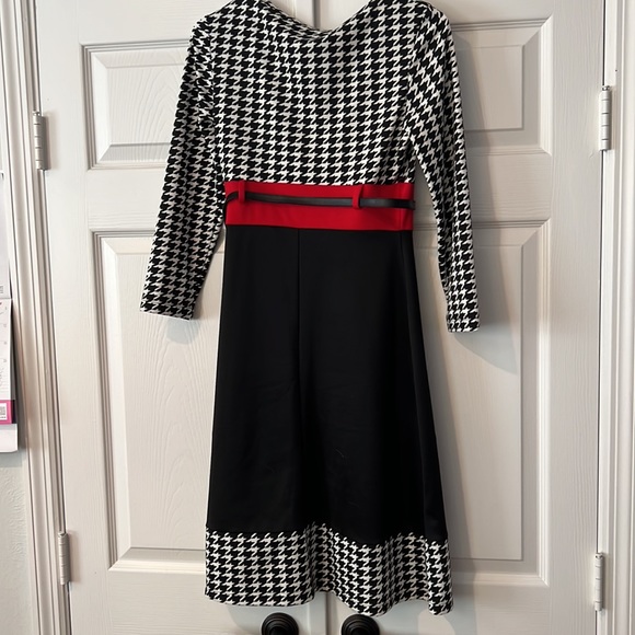 Lila Kass houndstooth design with red and black accents! - Picture 2 of 3